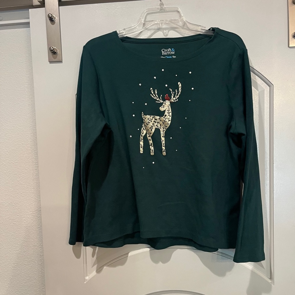 Croft & Barrow Dark Green golden reindeer with rhinestone Classic Christmas Tee